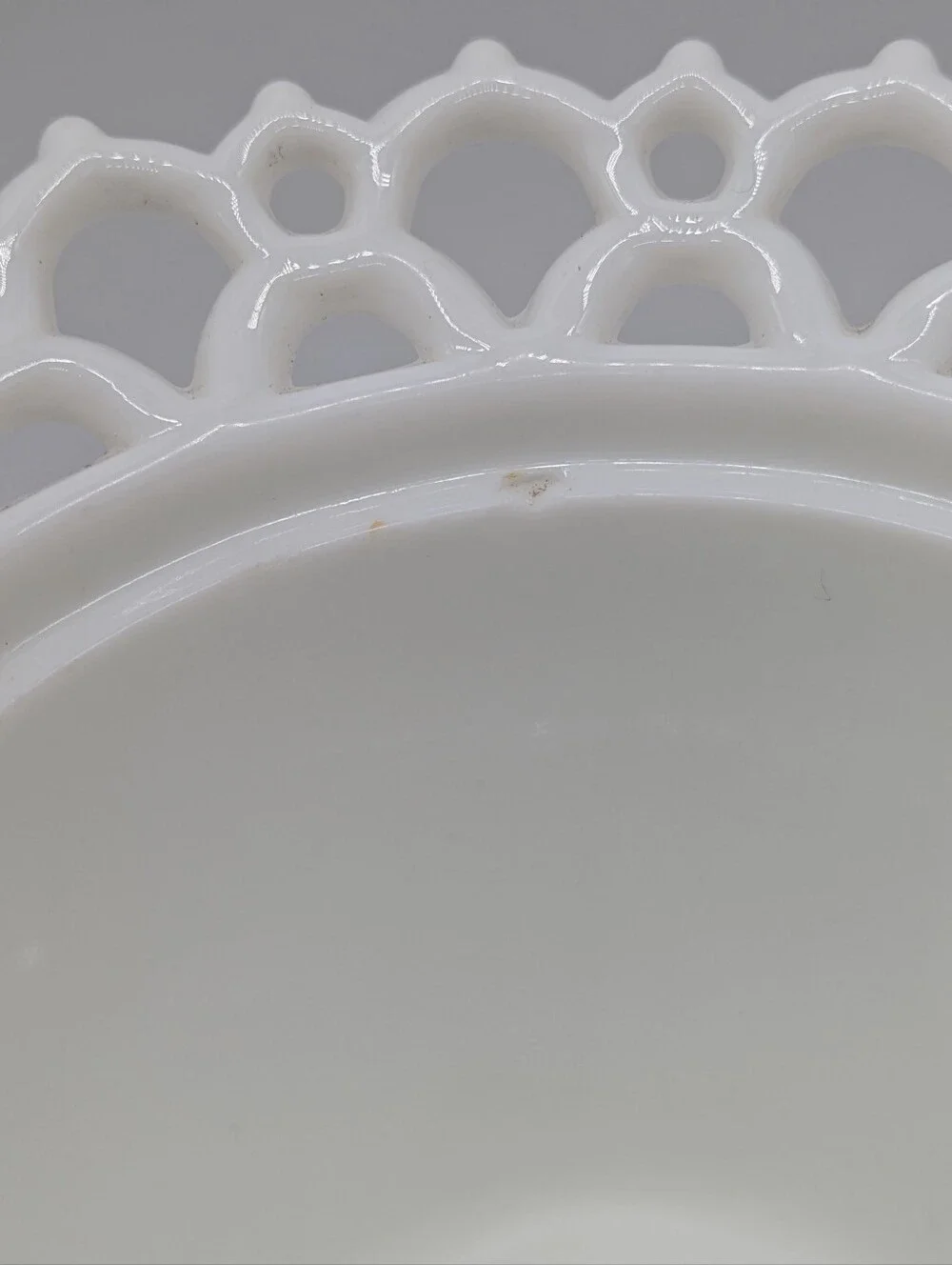 Vintage White Milk Glass Footed Lace Edge Vase Container - Picture 4 of 8
